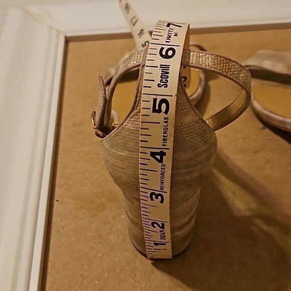 Vaneli taupe shimmer Block heel sandals size 8.5 - Picture 5 of 11